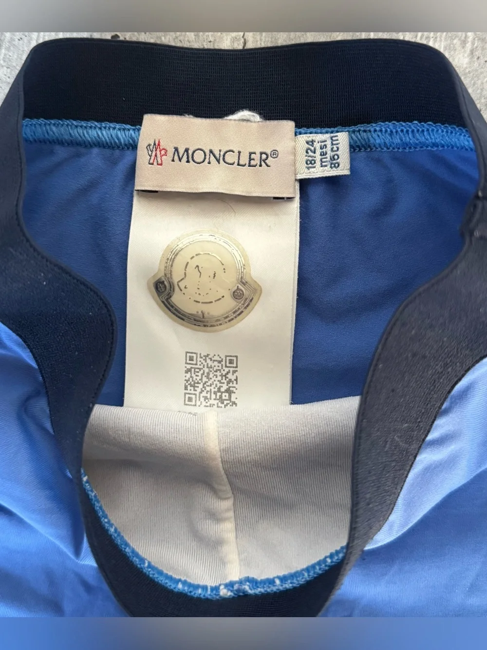 Moncler baby swim trunks Shorts Blue nylon with logo 18-24 Mo